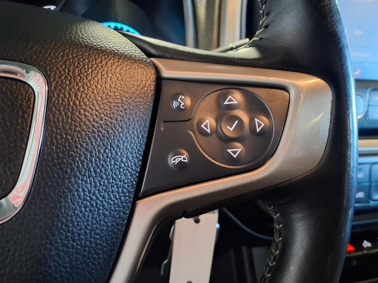 GMC Canyon 4WD Crew Cab 128.3" Denali 2019