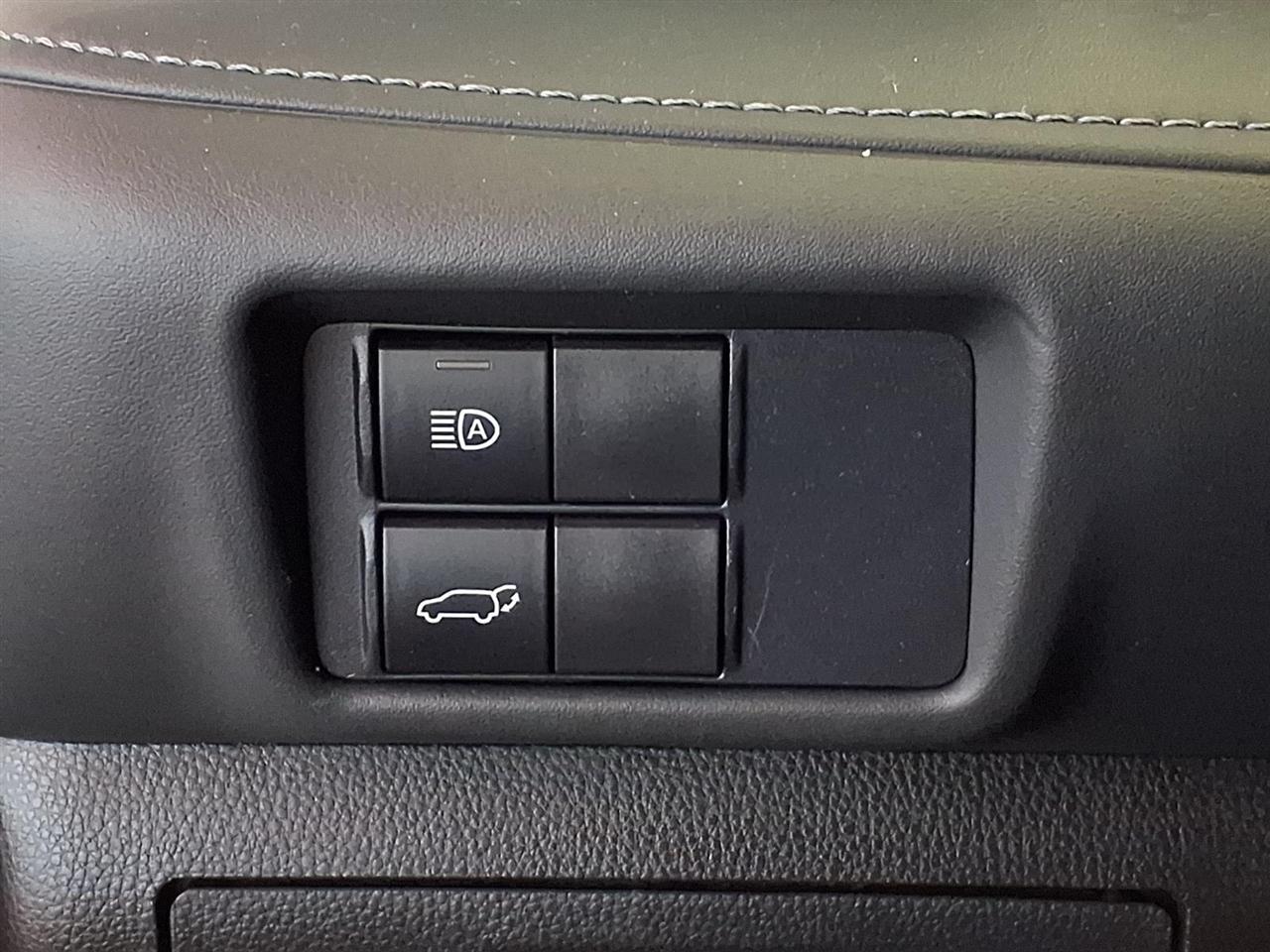 Toyota Highlander XLE AWD (Natl) 2021