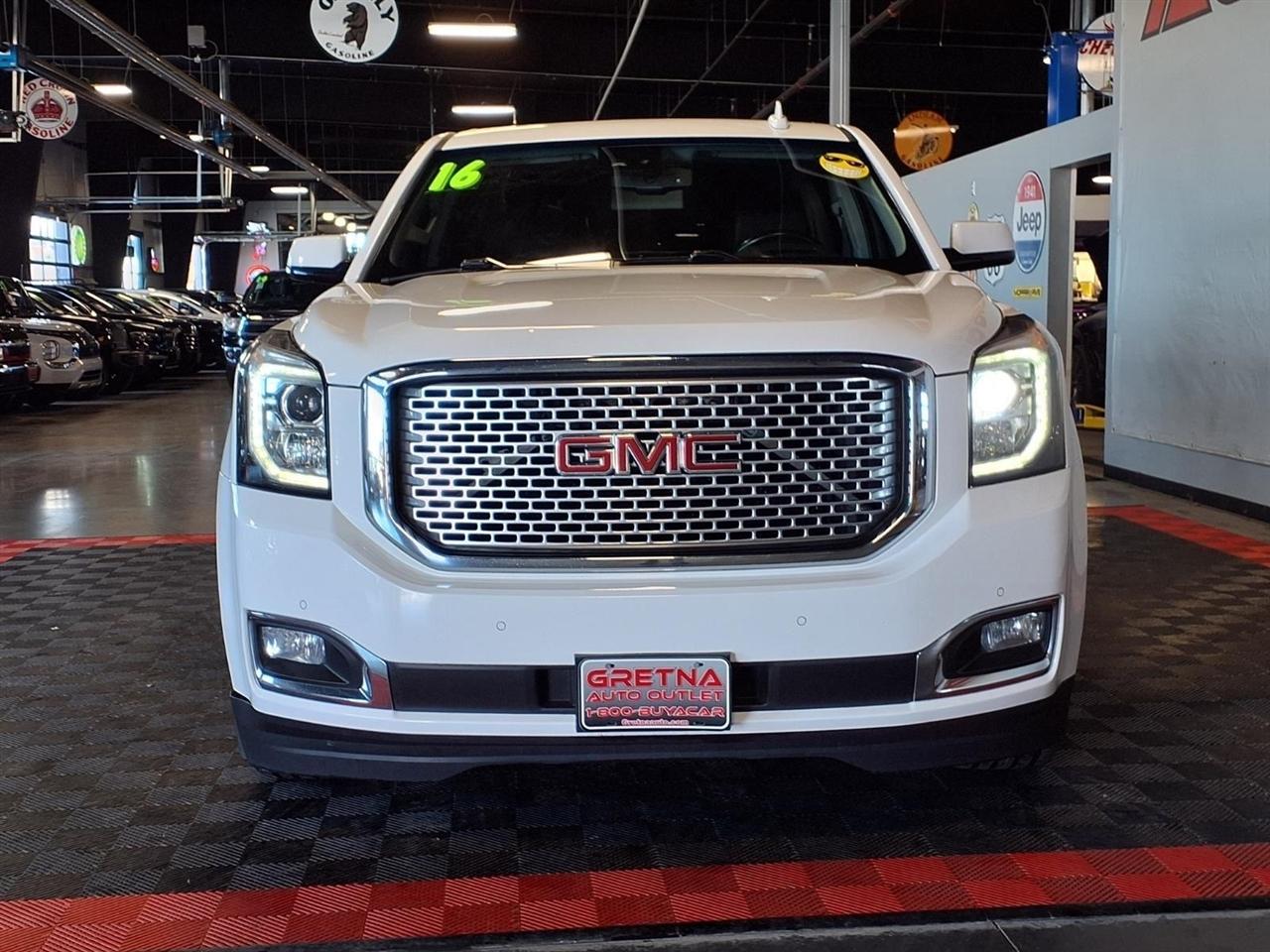 GMC Yukon XL 4WD 4dr Denali 2016