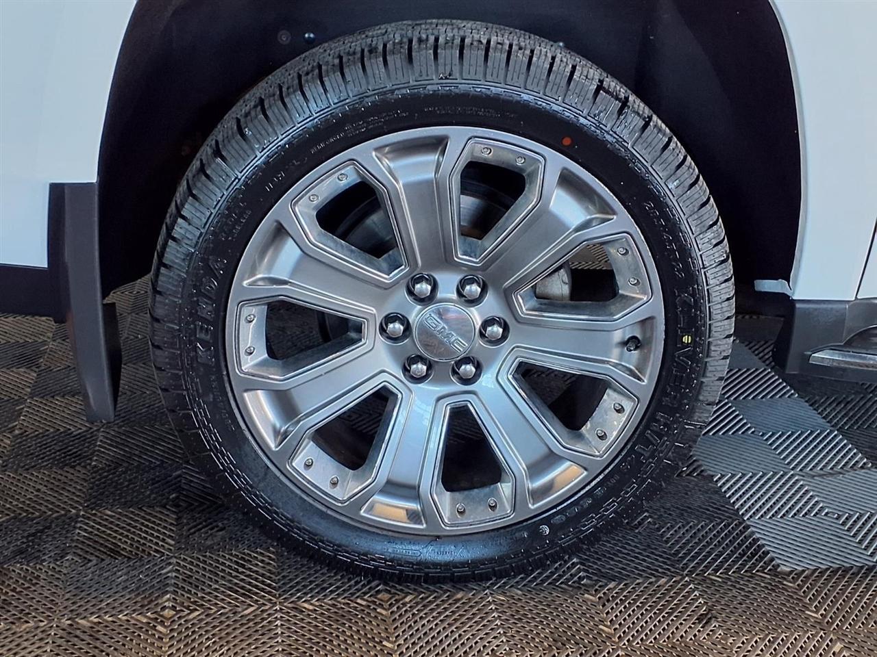 GMC Yukon XL 4WD 4dr Denali 2016