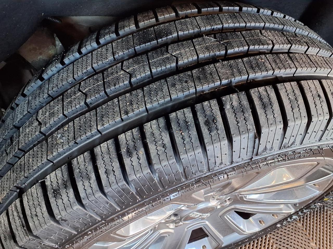 GMC Yukon XL 4WD 4dr Denali 2016