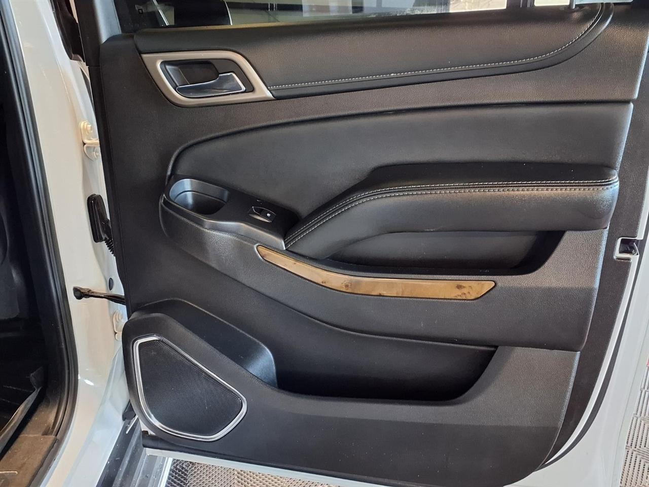 GMC Yukon XL 4WD 4dr Denali 2016