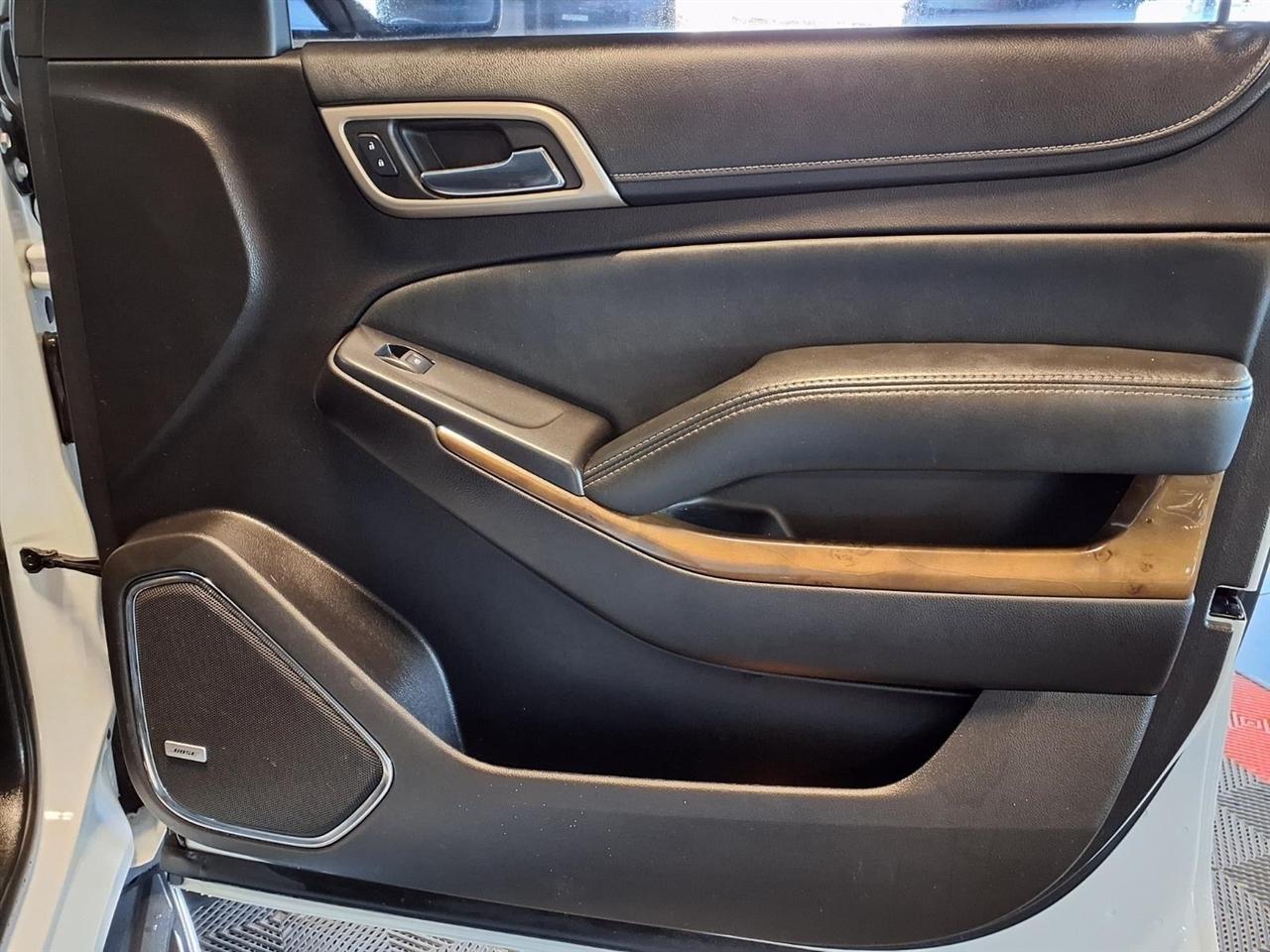 GMC Yukon XL 4WD 4dr Denali 2016