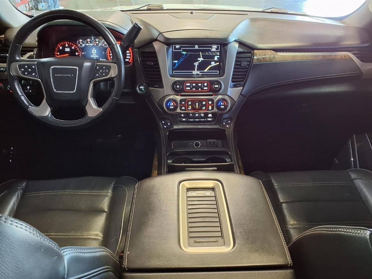 GMC Yukon XL 4WD 4dr Denali 2016