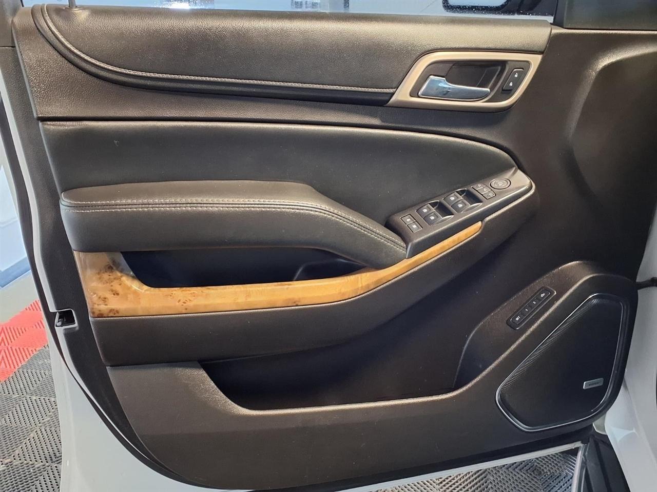 GMC Yukon XL 4WD 4dr Denali 2016