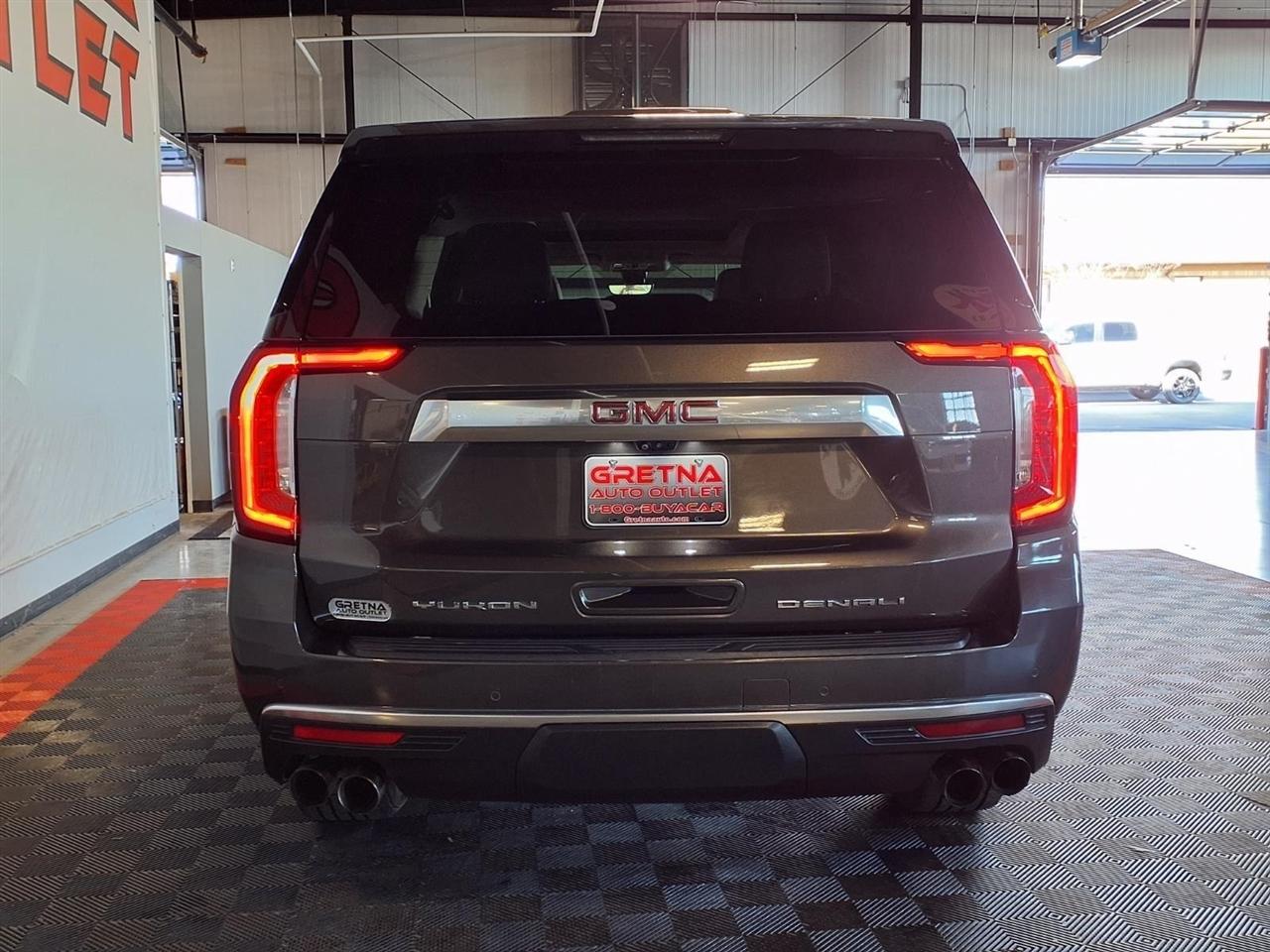 GMC Yukon XL 4WD 4dr Denali 2021