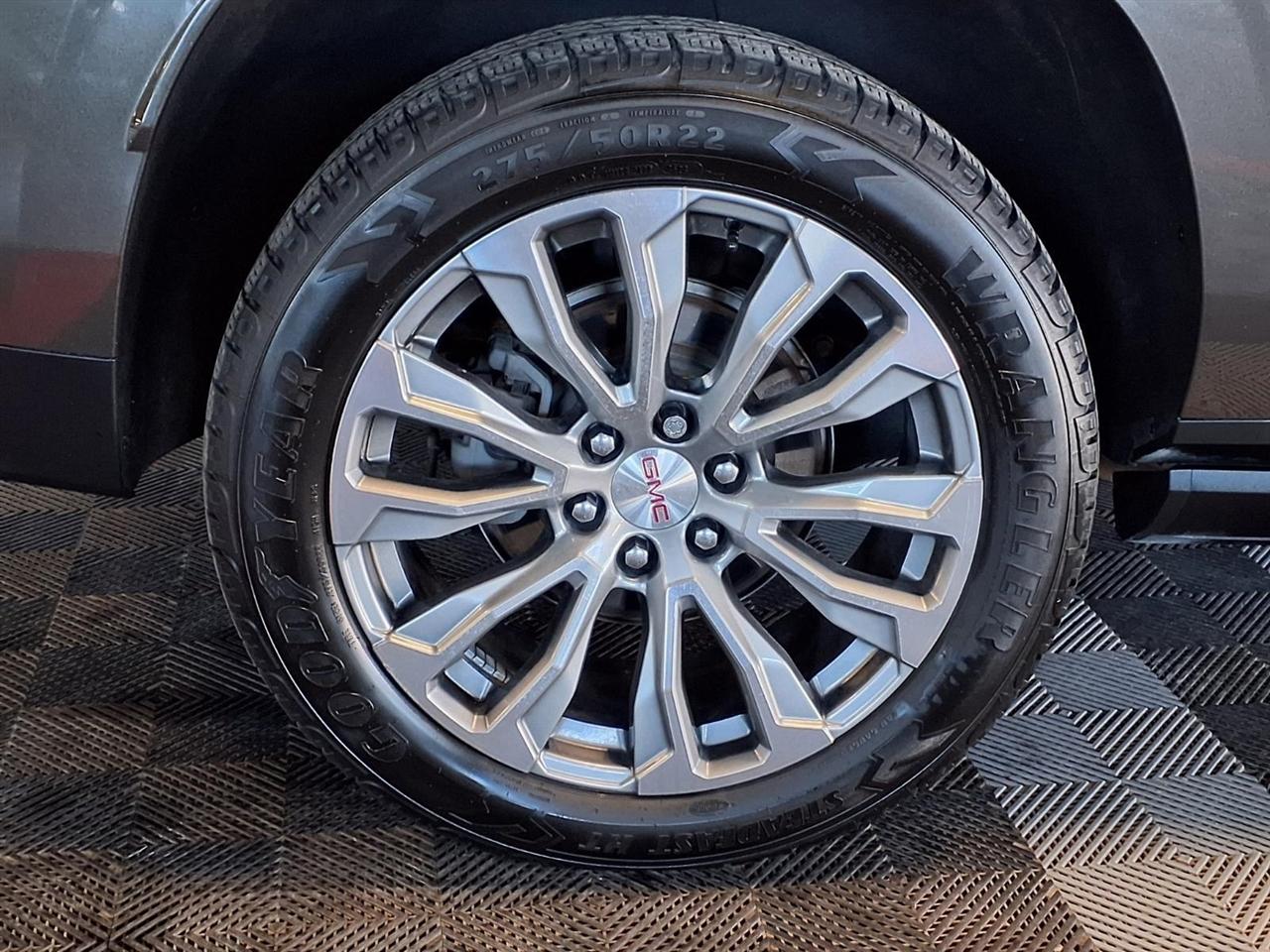 GMC Yukon XL 4WD 4dr Denali 2021