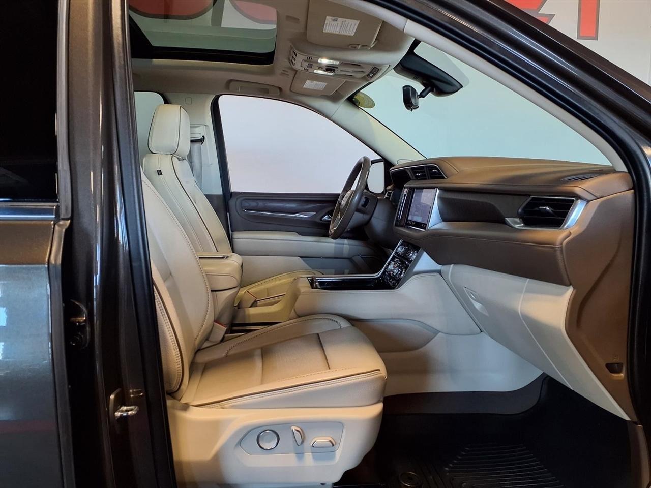 GMC Yukon XL 4WD 4dr Denali 2021