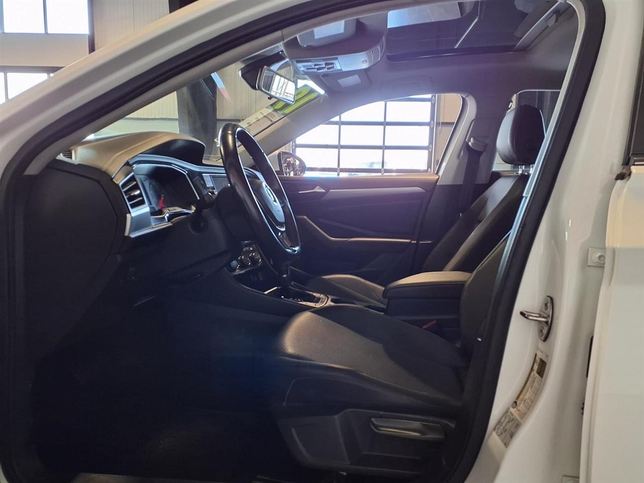 Volkswagen Jetta R-Line Auto w/ULEV 2019