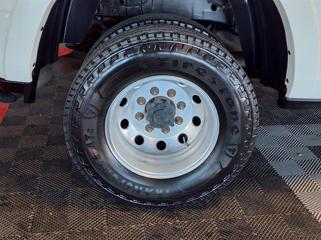 RAM 3500 Laramie 4x4 Crew Cab 8' Box 2022