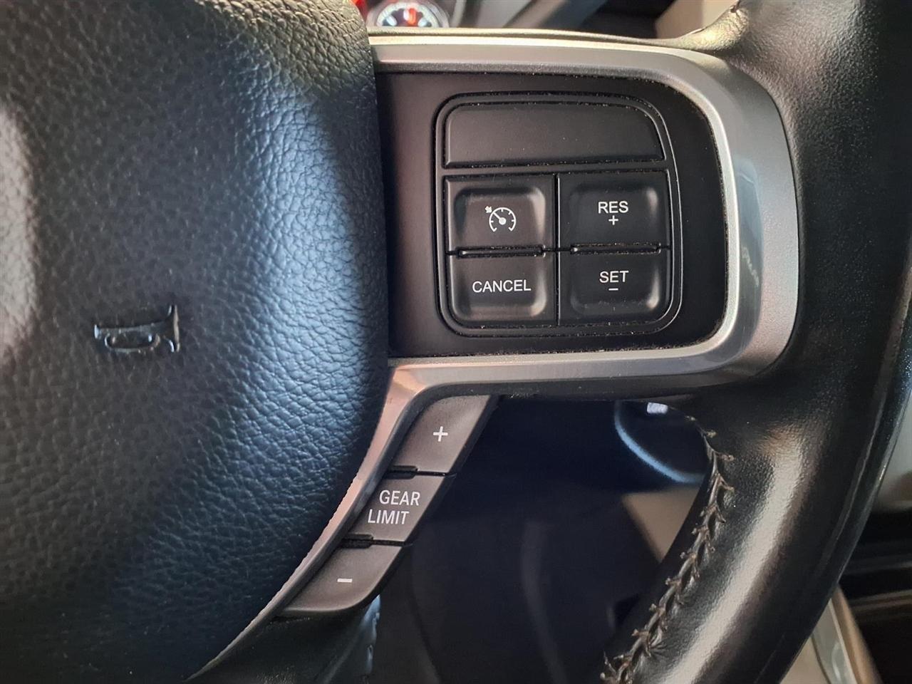 RAM 3500 Laramie 4x4 Crew Cab 8' Box 2022