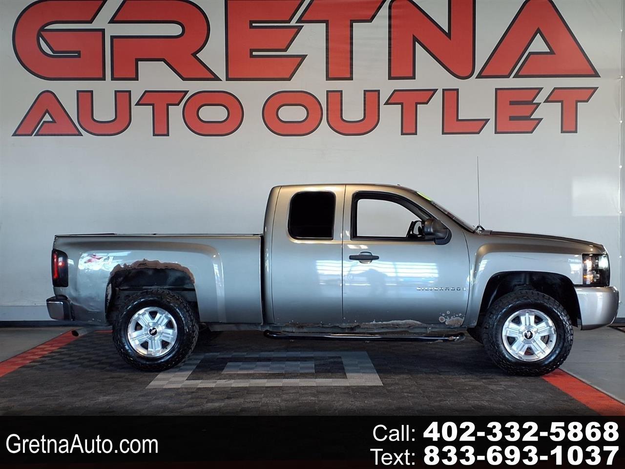 2008 Chevrolet Silverado 1500 4WD Ext Cab 143.5" LT w/1LT