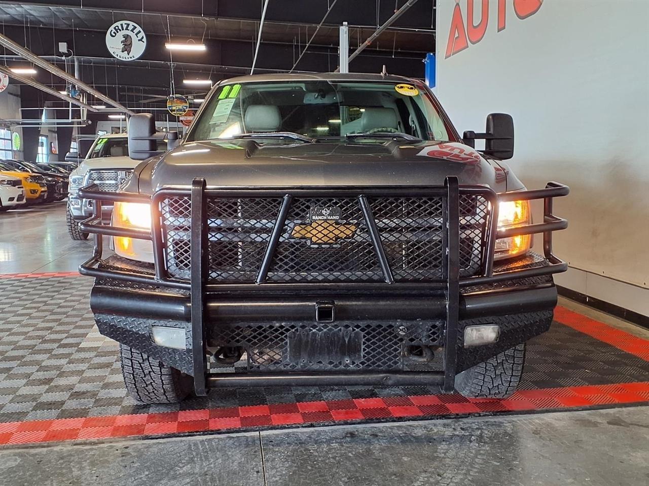 Chevrolet Silverado 2500HD 4WD Crew Cab 153.7" LTZ 2011