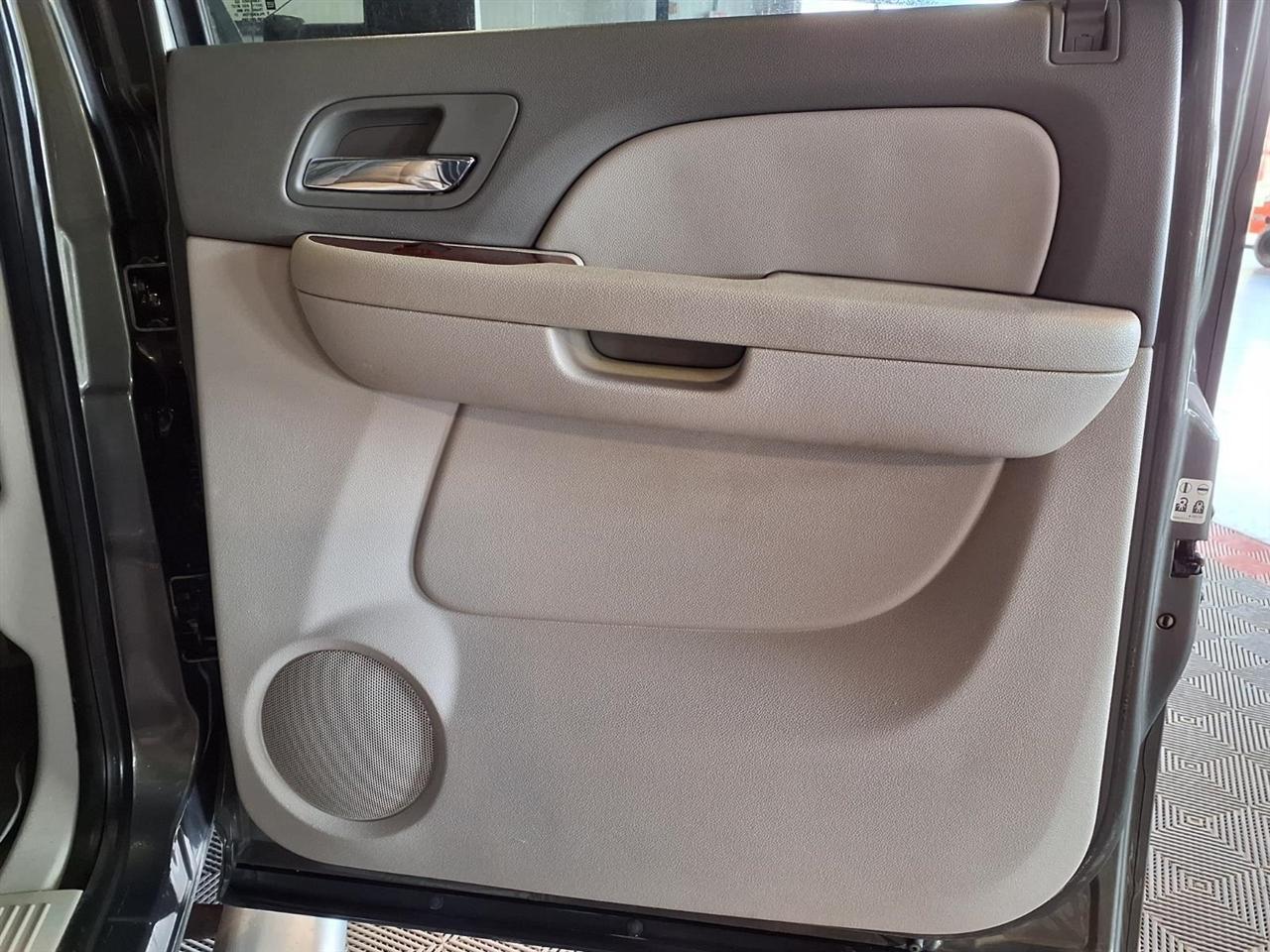 Chevrolet Silverado 2500HD 4WD Crew Cab 153.7" LTZ 2011