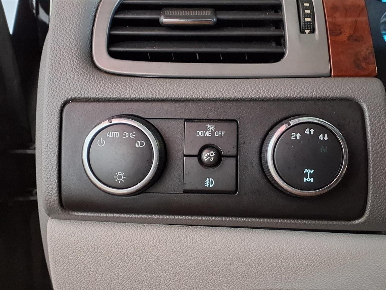 Chevrolet Silverado 2500HD 4WD Crew Cab 153.7" LTZ 2011