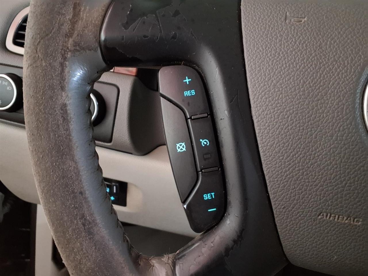 Chevrolet Silverado 2500HD 4WD Crew Cab 153.7" LTZ 2011