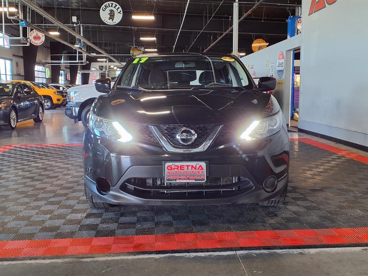 Nissan Rogue Sport AWD S 2017