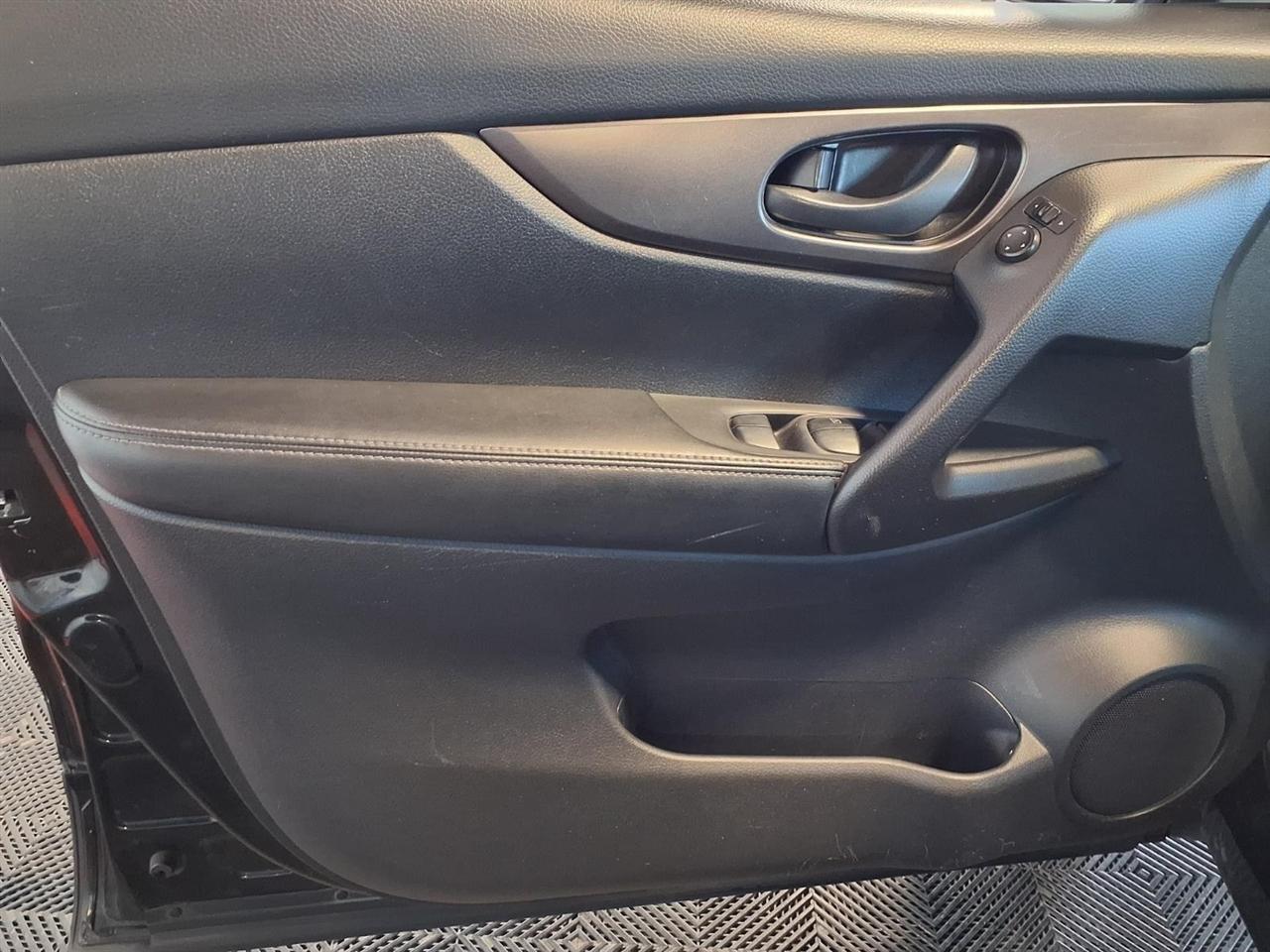 Nissan Rogue Sport AWD S 2017