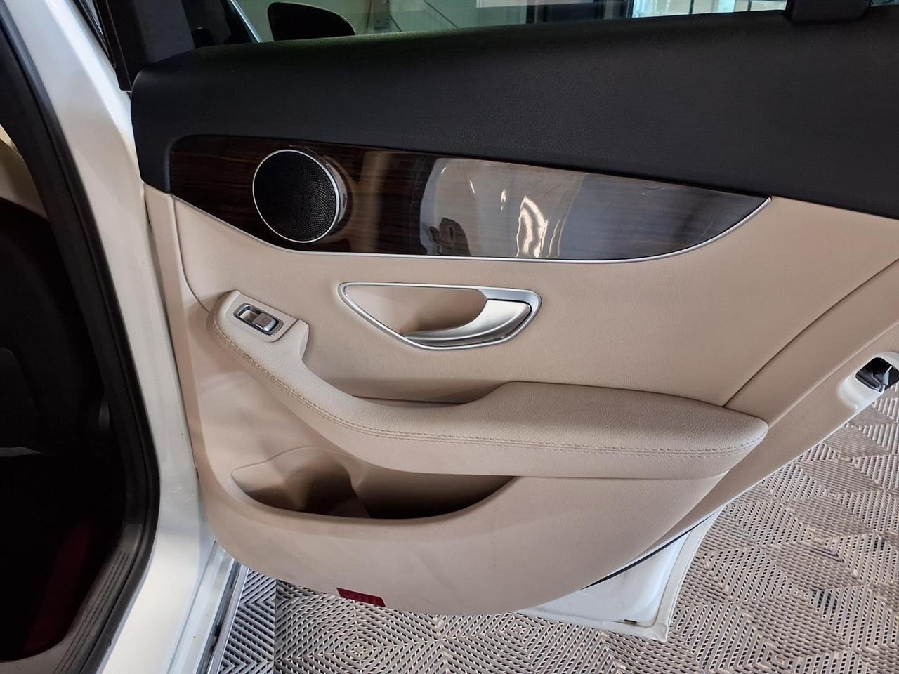 Mercedes-Benz C-Class C 300 4MATIC Sedan 2018