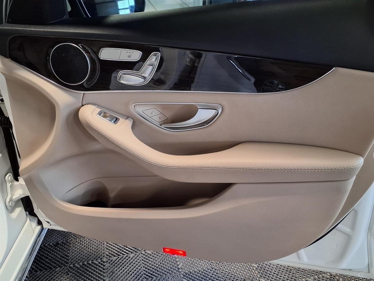 Mercedes-Benz C-Class C 300 4MATIC Sedan 2018