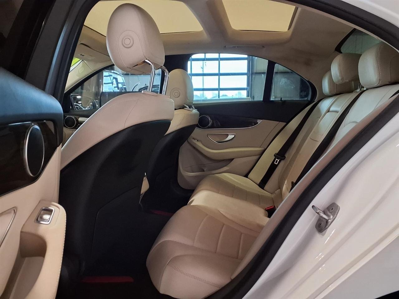 Mercedes-Benz C-Class C 300 4MATIC Sedan 2018