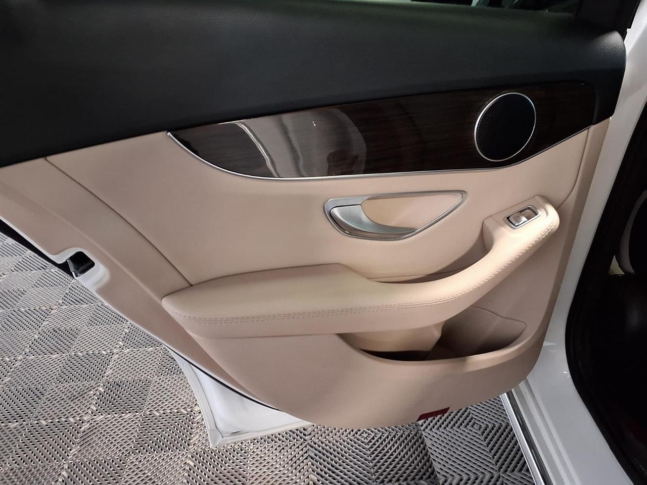 Mercedes-Benz C-Class C 300 4MATIC Sedan 2018