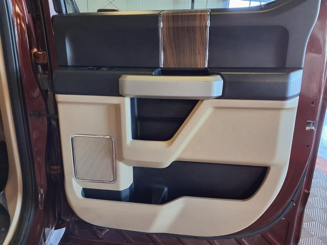 Ford F-150 Lariat 2017