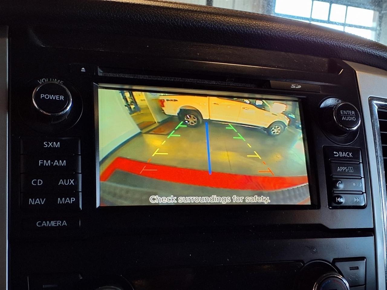 Nissan Titan 4x4 Crew Cab SL 2017