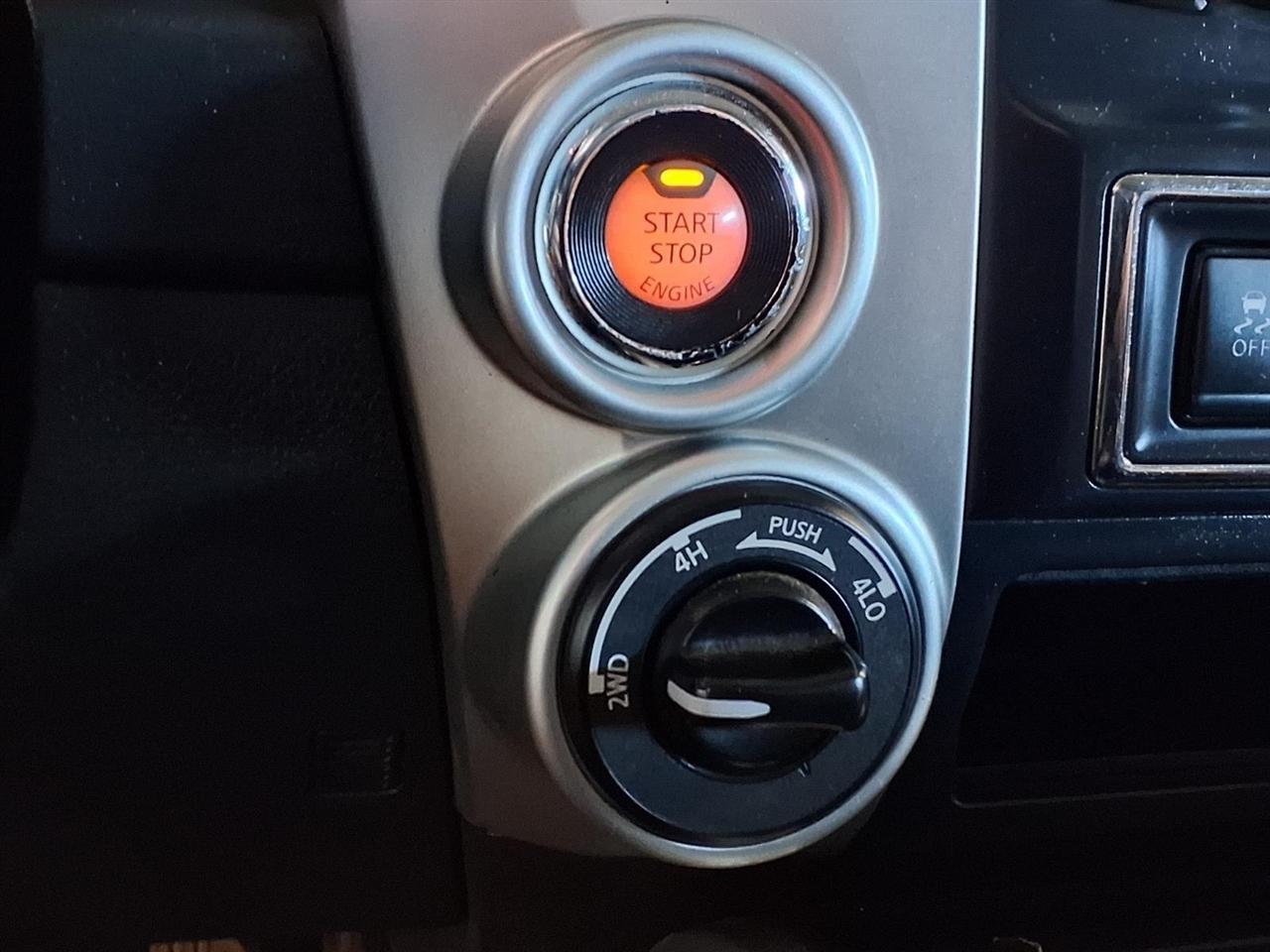 Nissan Titan 4x4 Crew Cab SL 2017