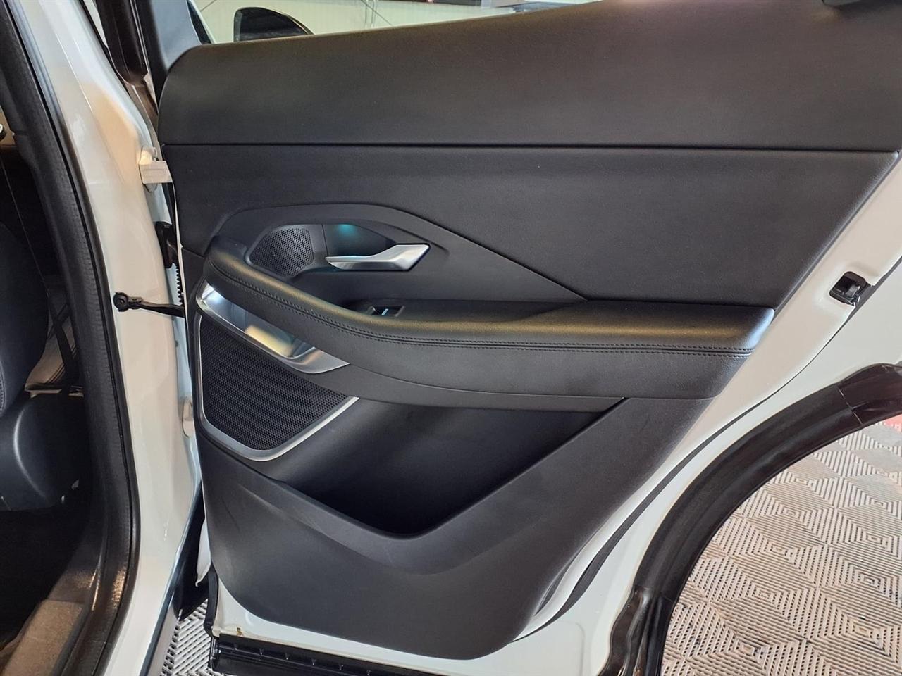 Jaguar E-Pace P250 AWD SE 2020