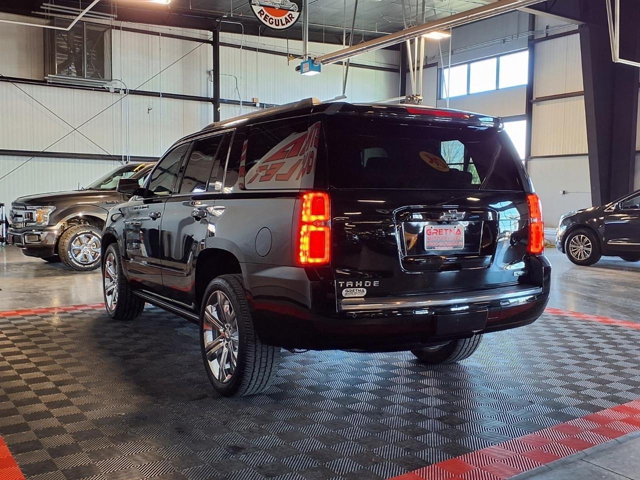 Chevrolet Tahoe 4WD 4dr Premier 2018