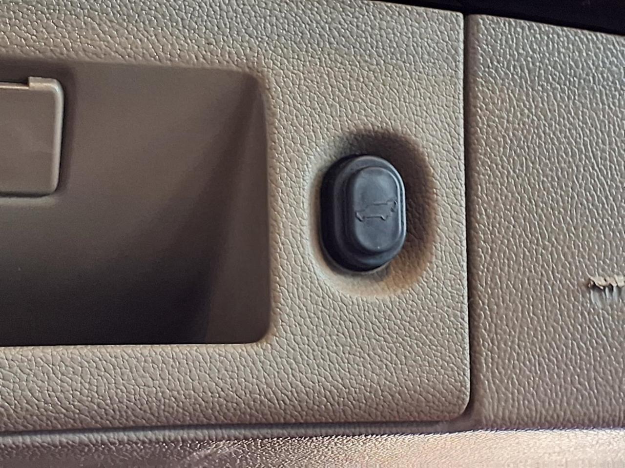 Chevrolet Tahoe 4WD 4dr Premier 2018