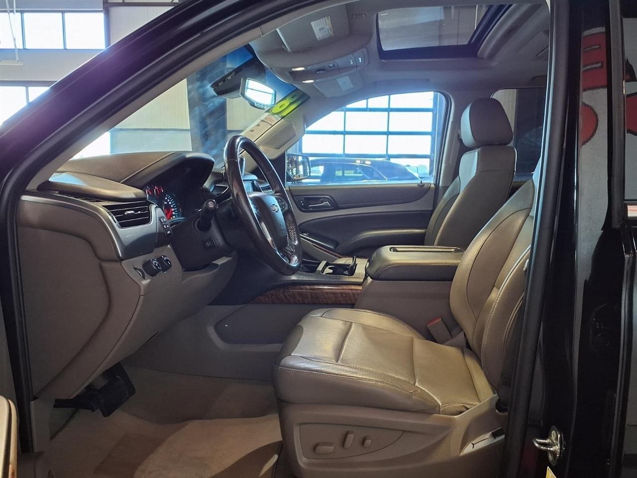 Chevrolet Tahoe 4WD 4dr Premier 2018