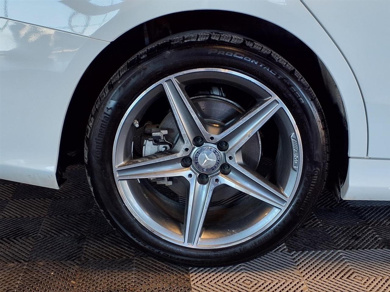 Mercedes-Benz C-Class 4dr Sdn C 300 4MATIC 2015