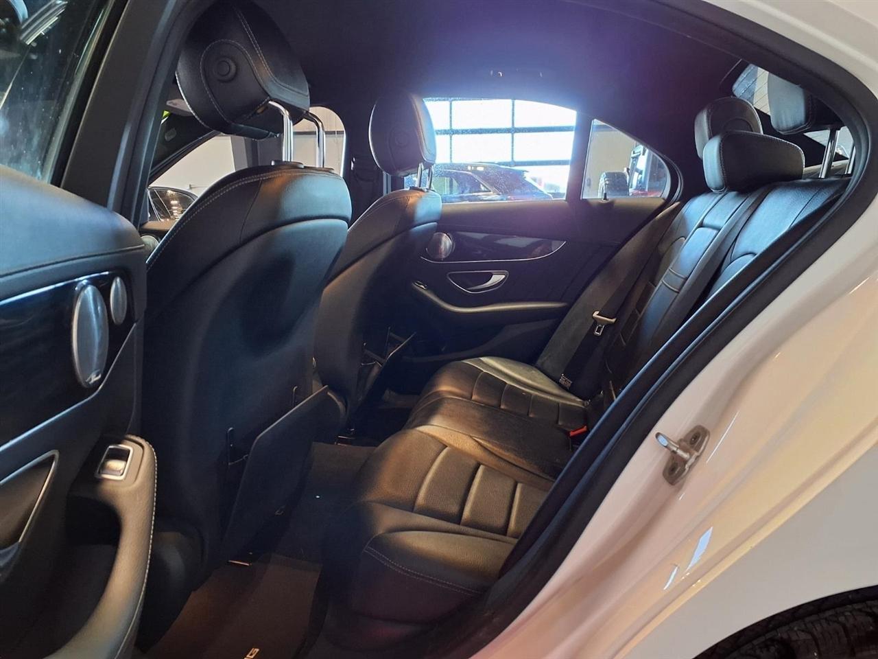 Mercedes-Benz C-Class 4dr Sdn C 300 4MATIC 2015