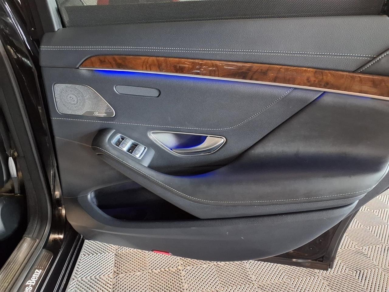 Mercedes-Benz S-Class 4dr Sdn S 550 4MATIC 2015