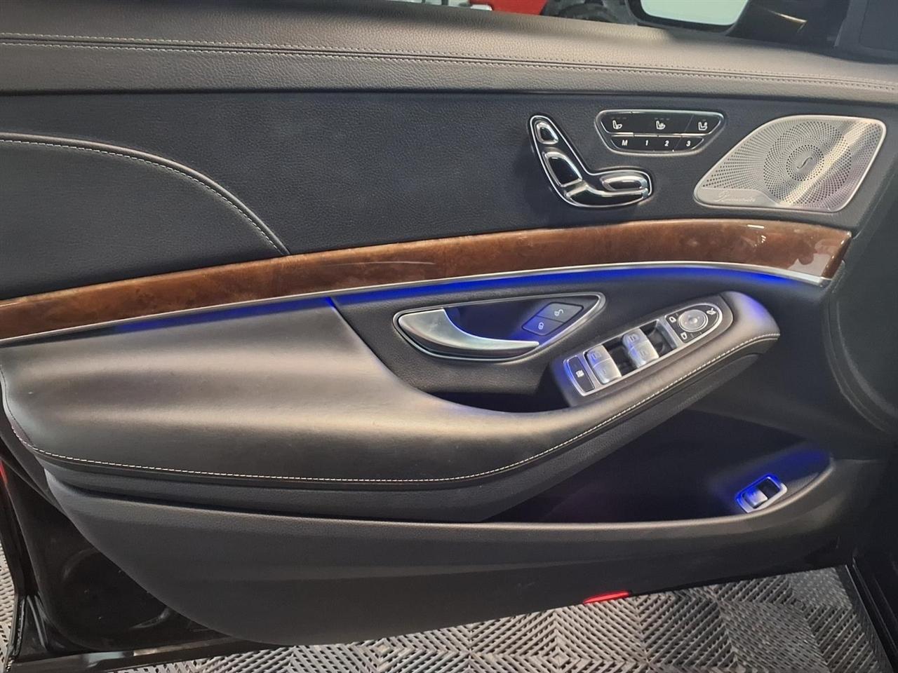 Mercedes-Benz S-Class 4dr Sdn S 550 4MATIC 2015