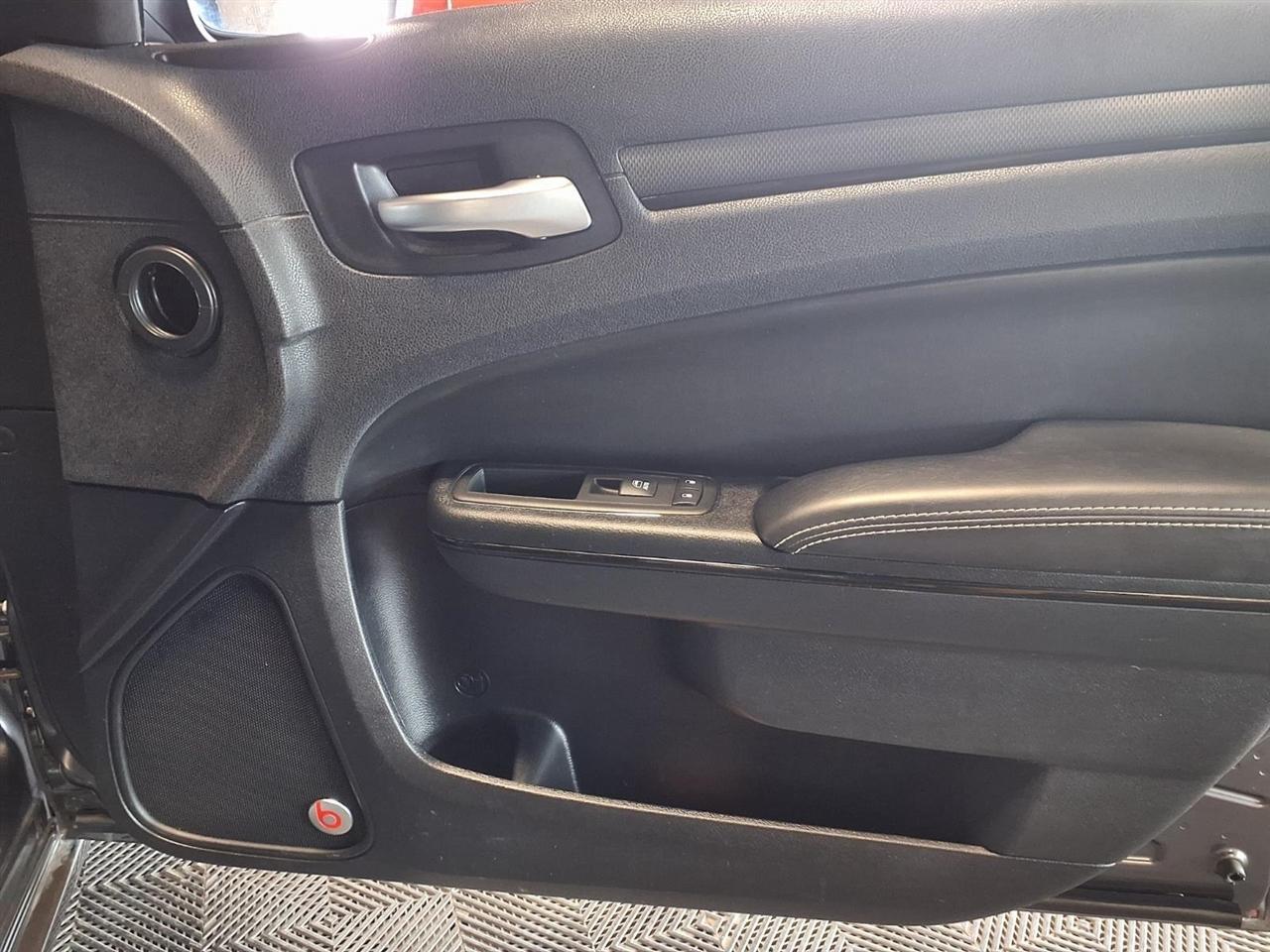 Chrysler 300 4dr Sdn 300S AWD 2016