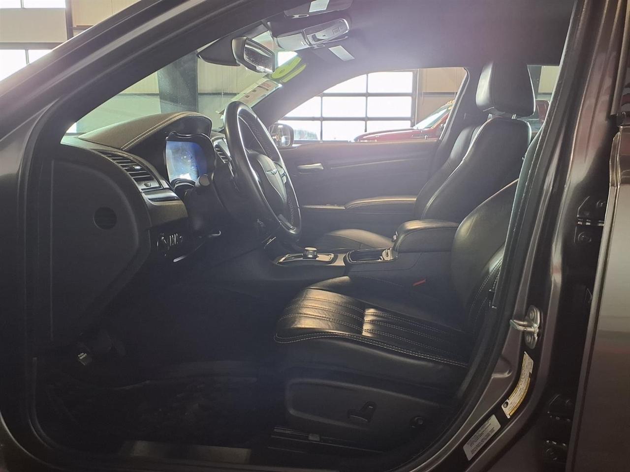 Chrysler 300 4dr Sdn 300S AWD 2016