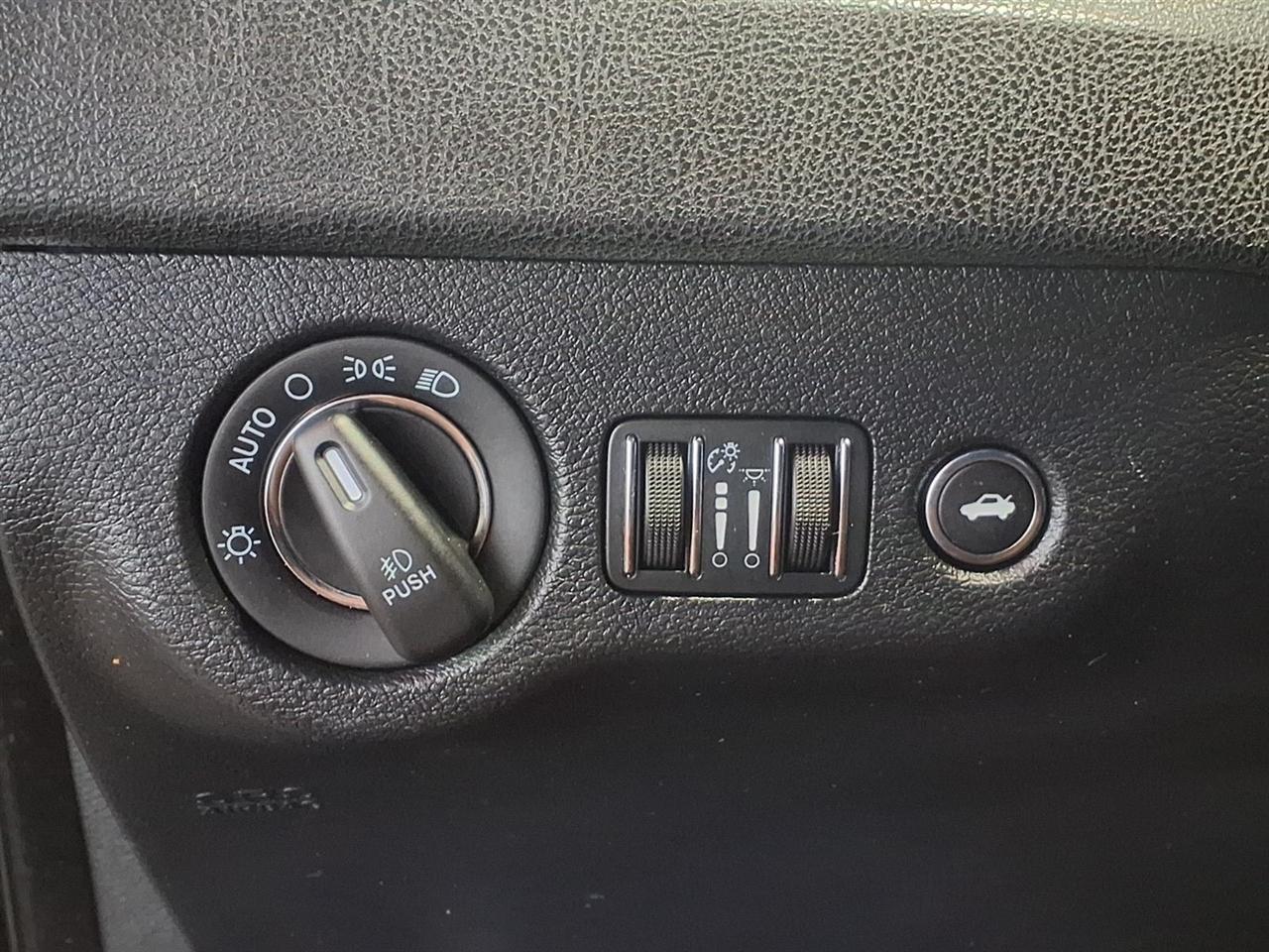 Chrysler 300 4dr Sdn 300S AWD 2016