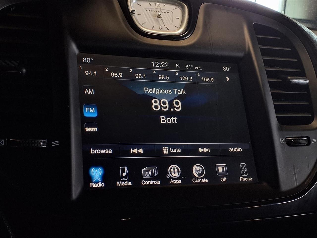 Chrysler 300 4dr Sdn 300S AWD 2016