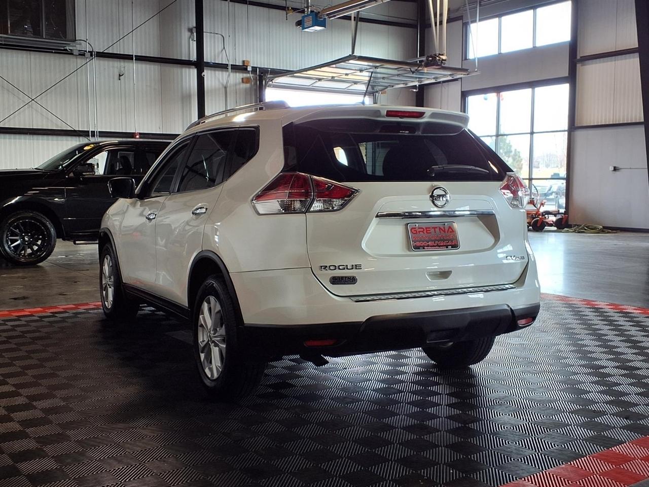 Nissan Rogue AWD 4dr SV 2016