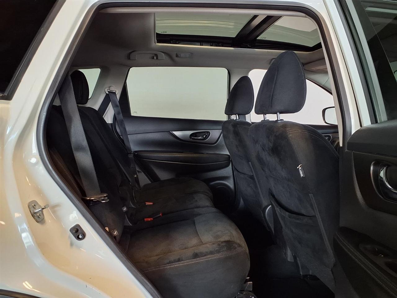 Nissan Rogue AWD 4dr SV 2016