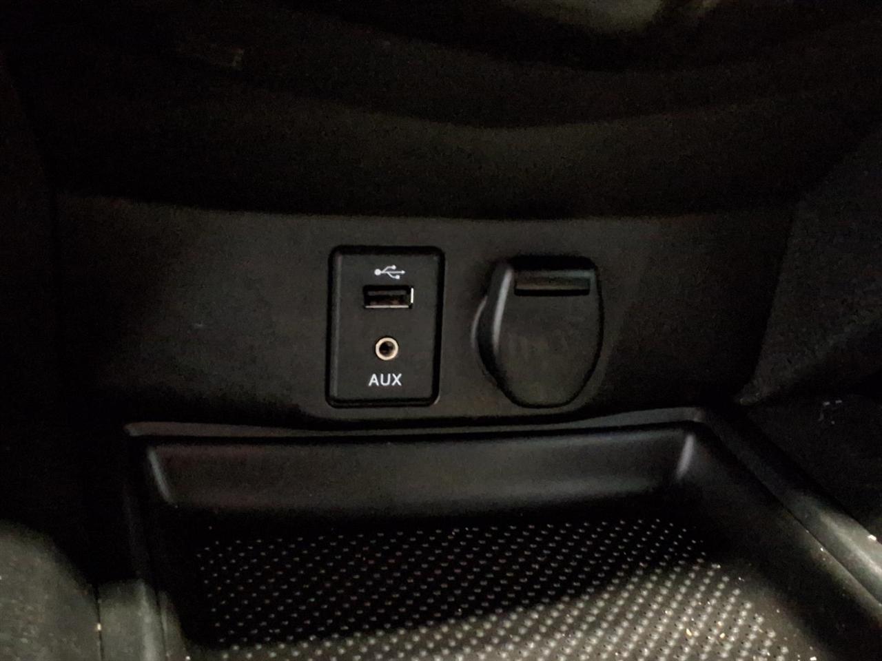 Nissan Rogue AWD 4dr SV 2016