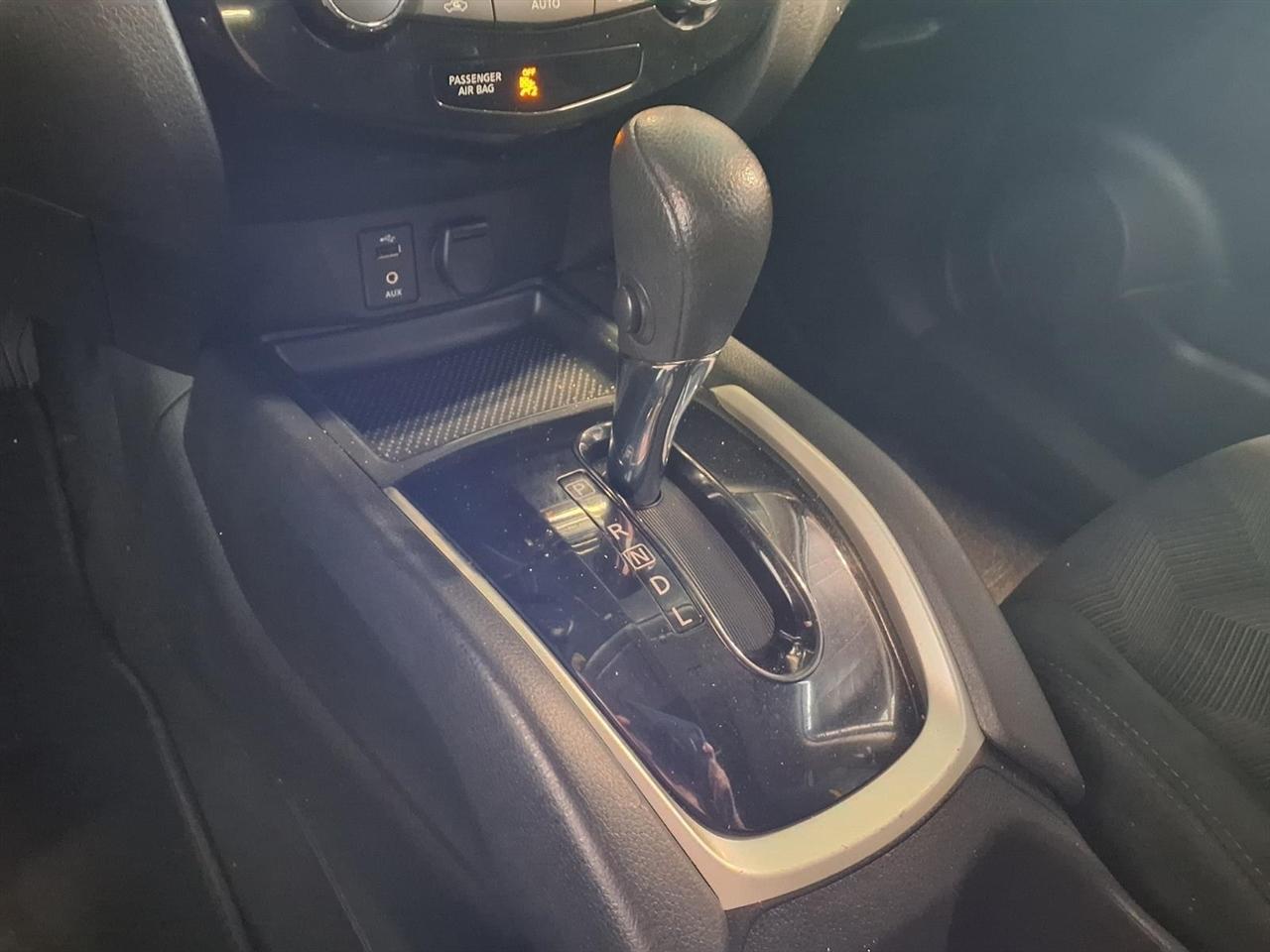 Nissan Rogue AWD 4dr SV 2016