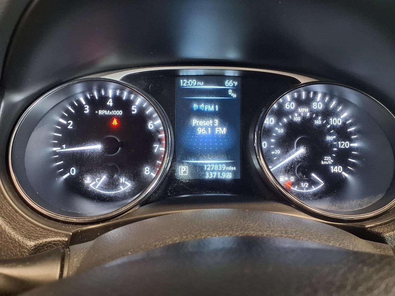 Nissan Rogue AWD 4dr SV 2016