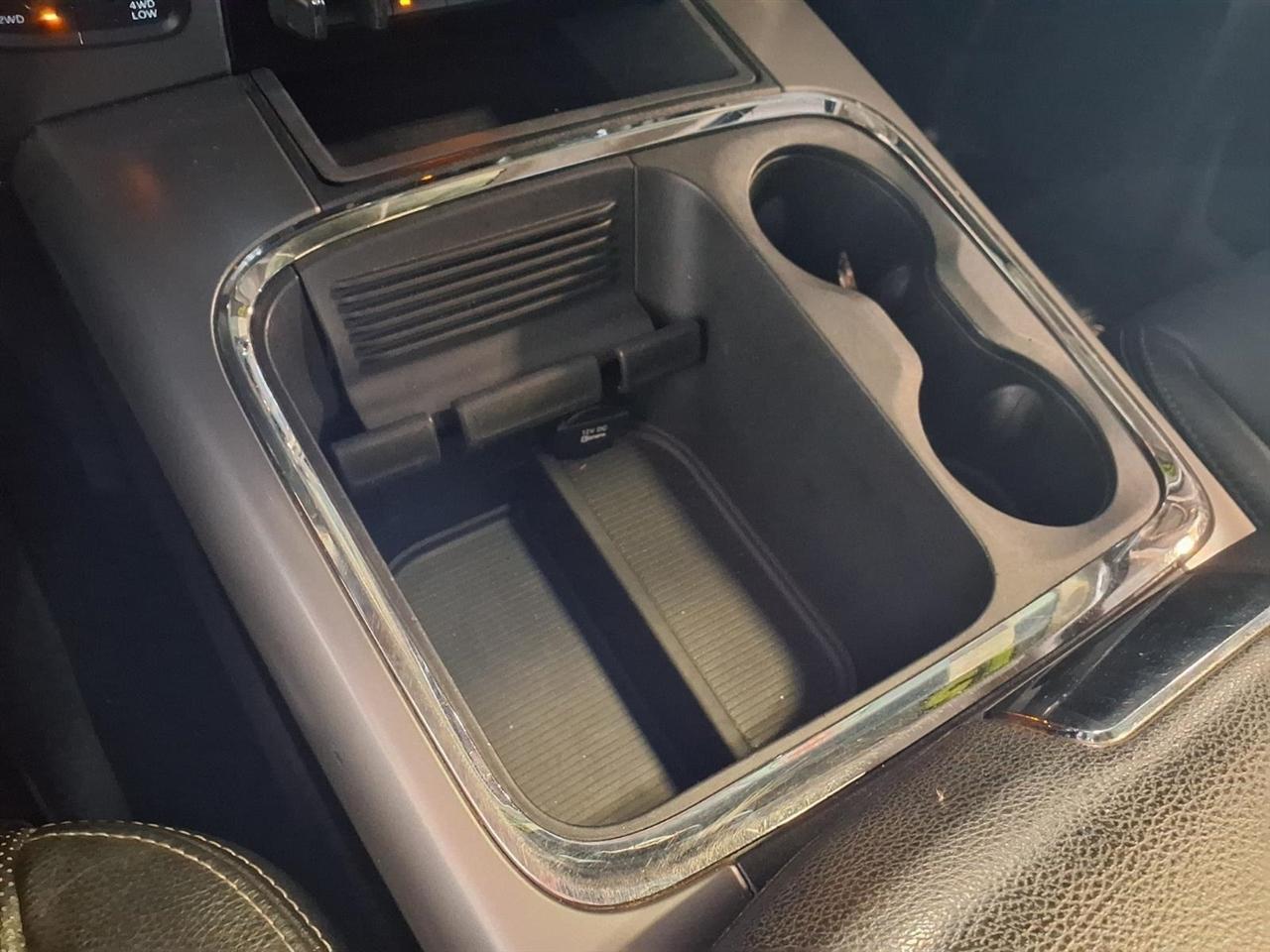 RAM 1500 4WD Crew Cab 140.5" Sport 2015