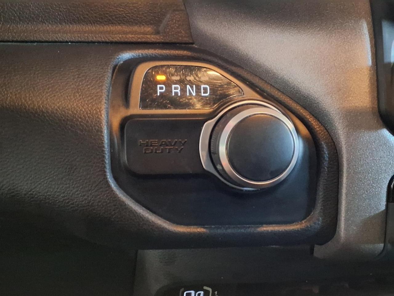 RAM 2500 Tradesman 4x4 Crew Cab 6'4" Box 2022