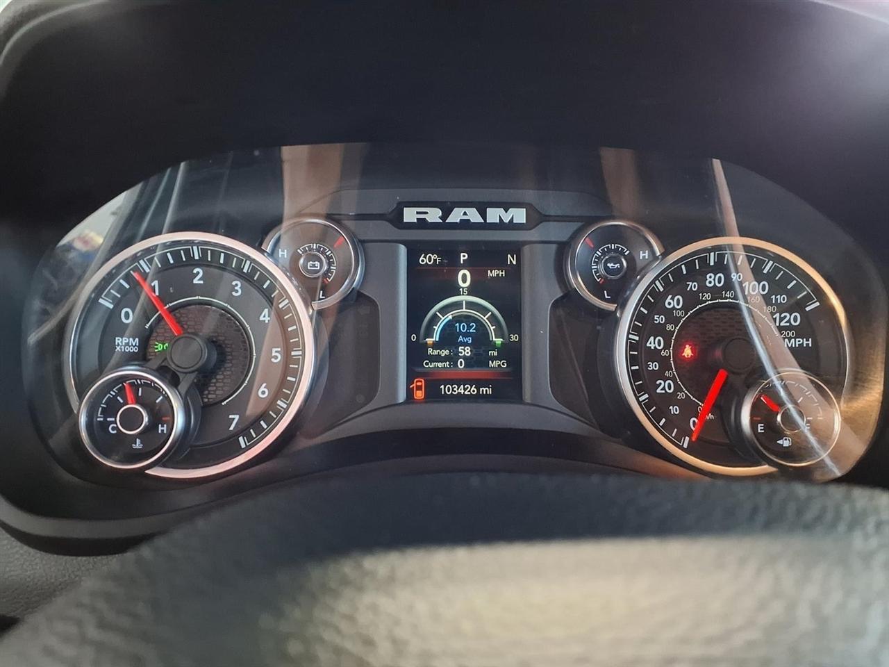 RAM 2500 Tradesman 4x4 Crew Cab 6'4" Box 2022