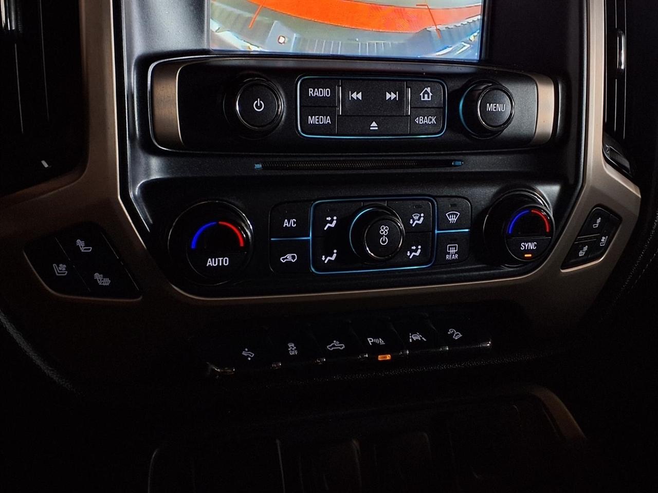 GMC Sierra 1500 4WD Crew Cab 143.5" Denali 2017